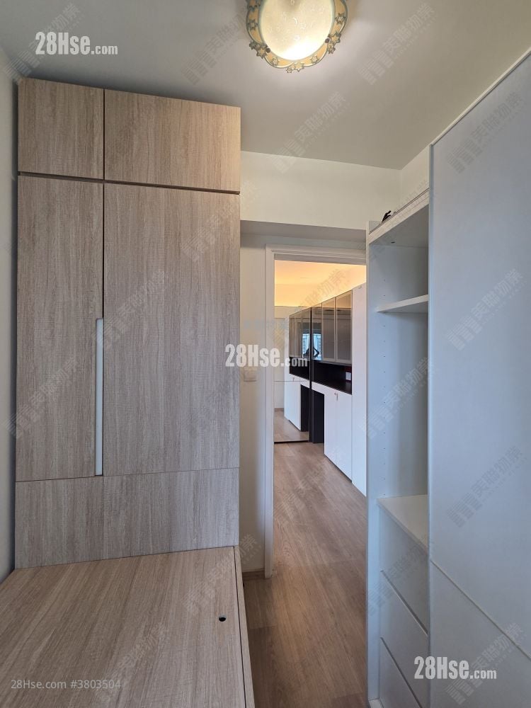 环宇海湾 售盘 3 房 , 2 浴室 713 平方尺