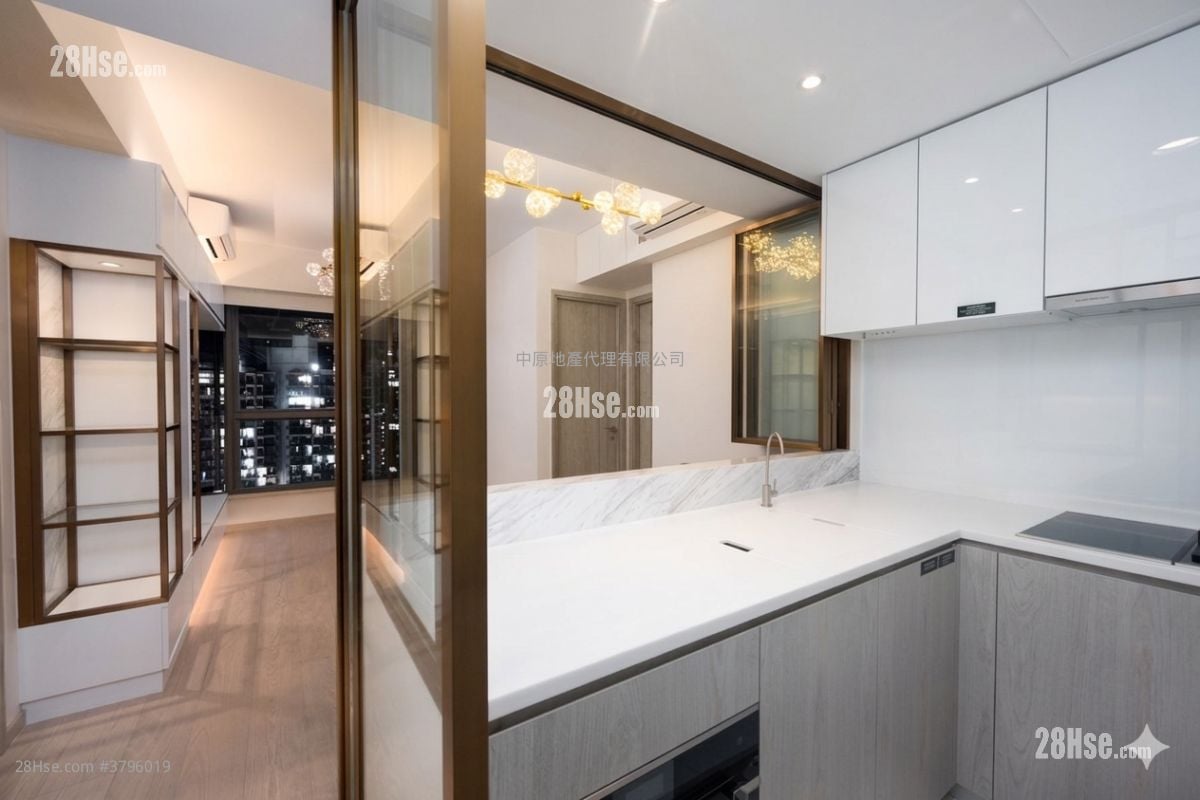 Sea To Sky Sell 2 Bedrooms , 1 Bathroom 473 ft²