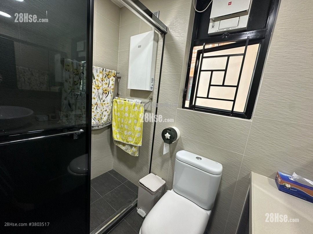 Mount Haven Sell 3 Bedrooms , 2 Bathrooms 755 ft²