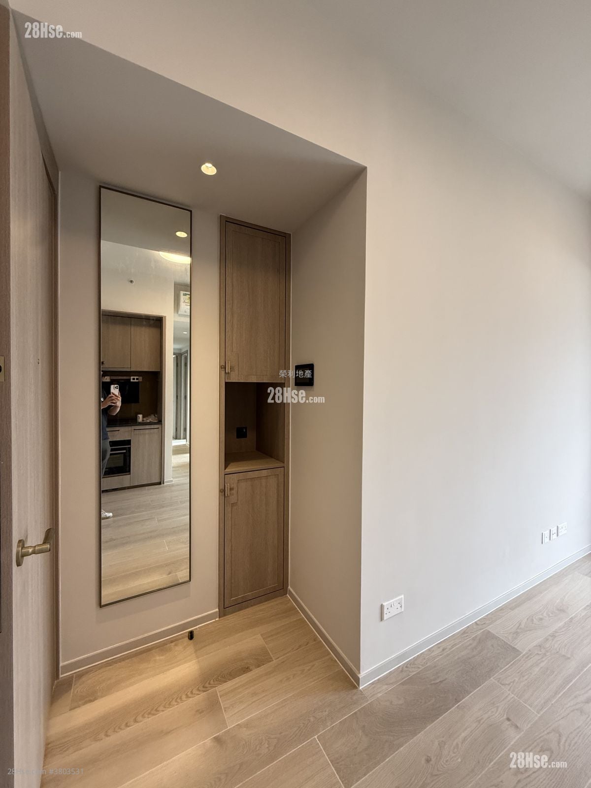 柏蔚森 租盘 3 房 , 2 浴室 560 平方尺