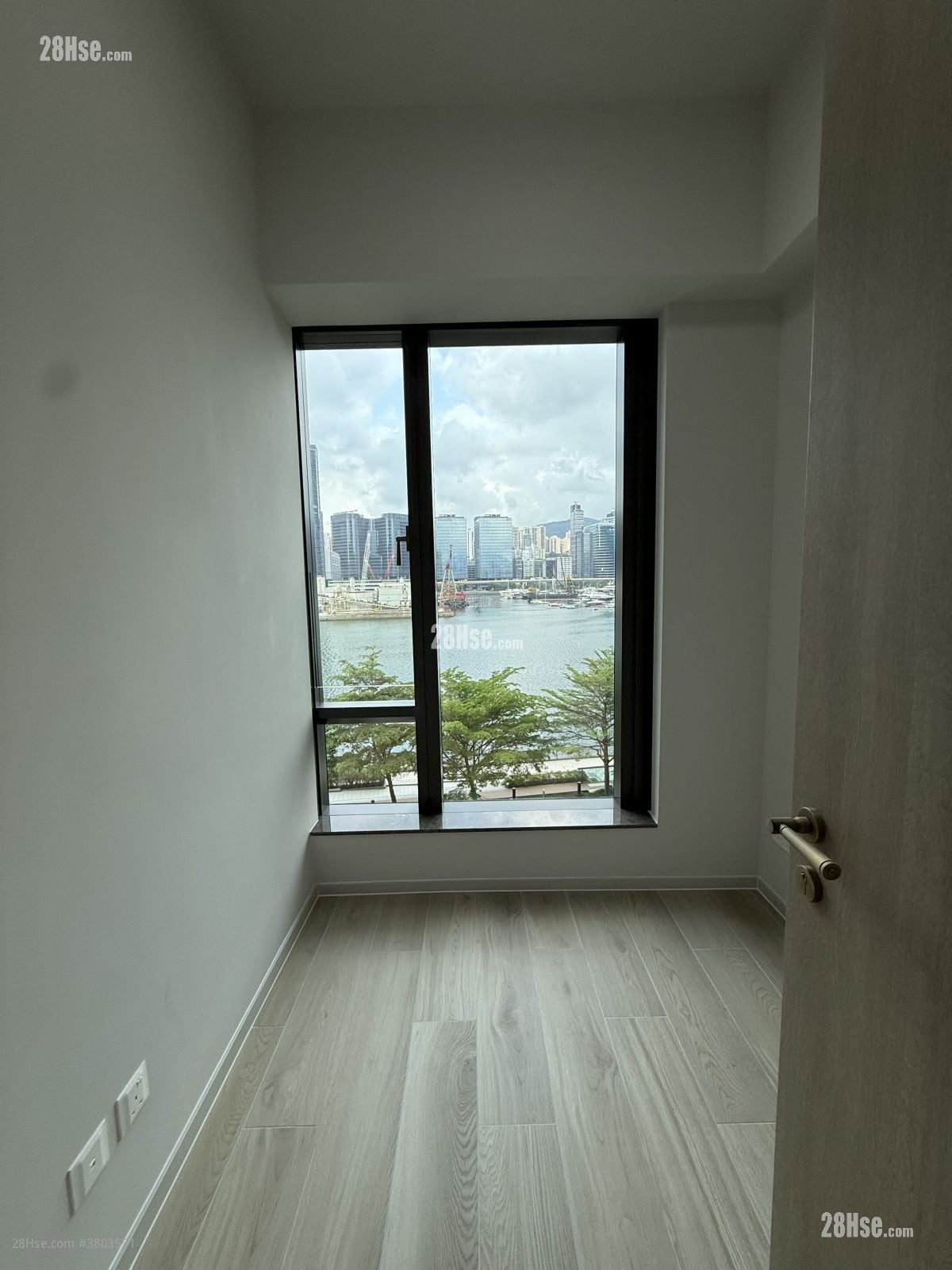 柏蔚森 租盘 3 房 , 2 浴室 560 平方尺