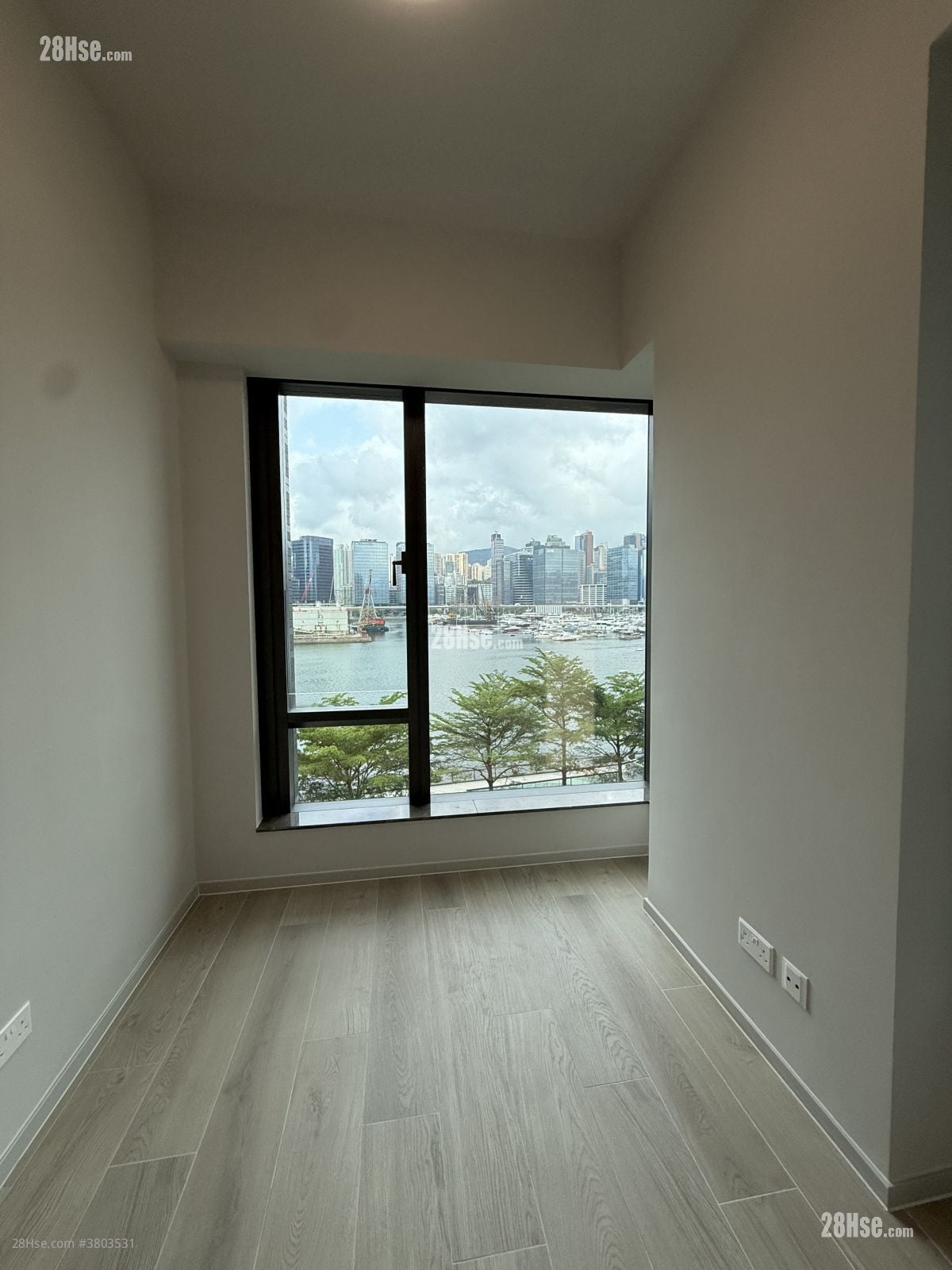 柏蔚森 租盘 3 房 , 2 浴室 560 平方尺