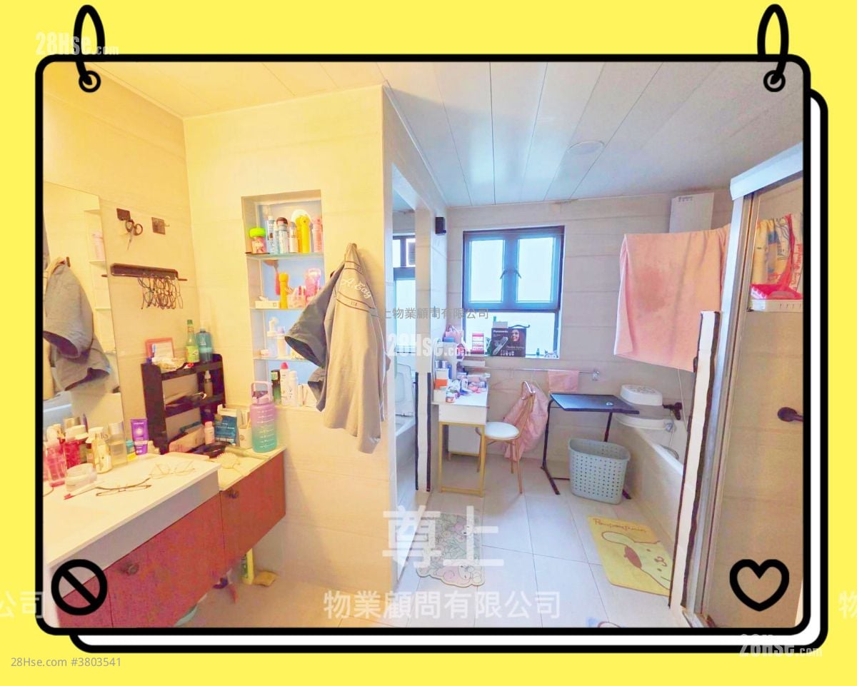 村屋 售盘 4 房 , 2 浴室