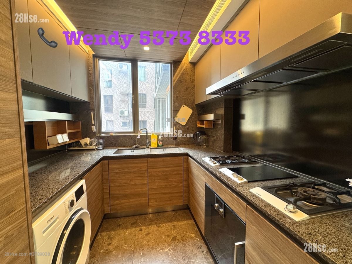 Cristallo Rental 4 Bedrooms , 3 Bathrooms 1,304 ft²