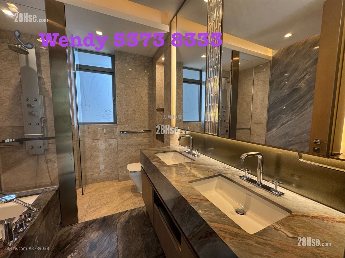 Cristallo Rental 4 Bedrooms , 3 Bathrooms 1,304 ft²