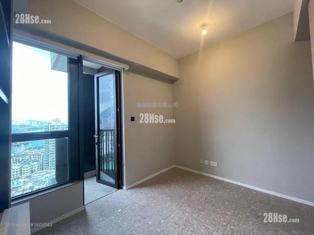 Artisan Garden Sell 1 Bedroom , 1 Bathroom 303 ft²