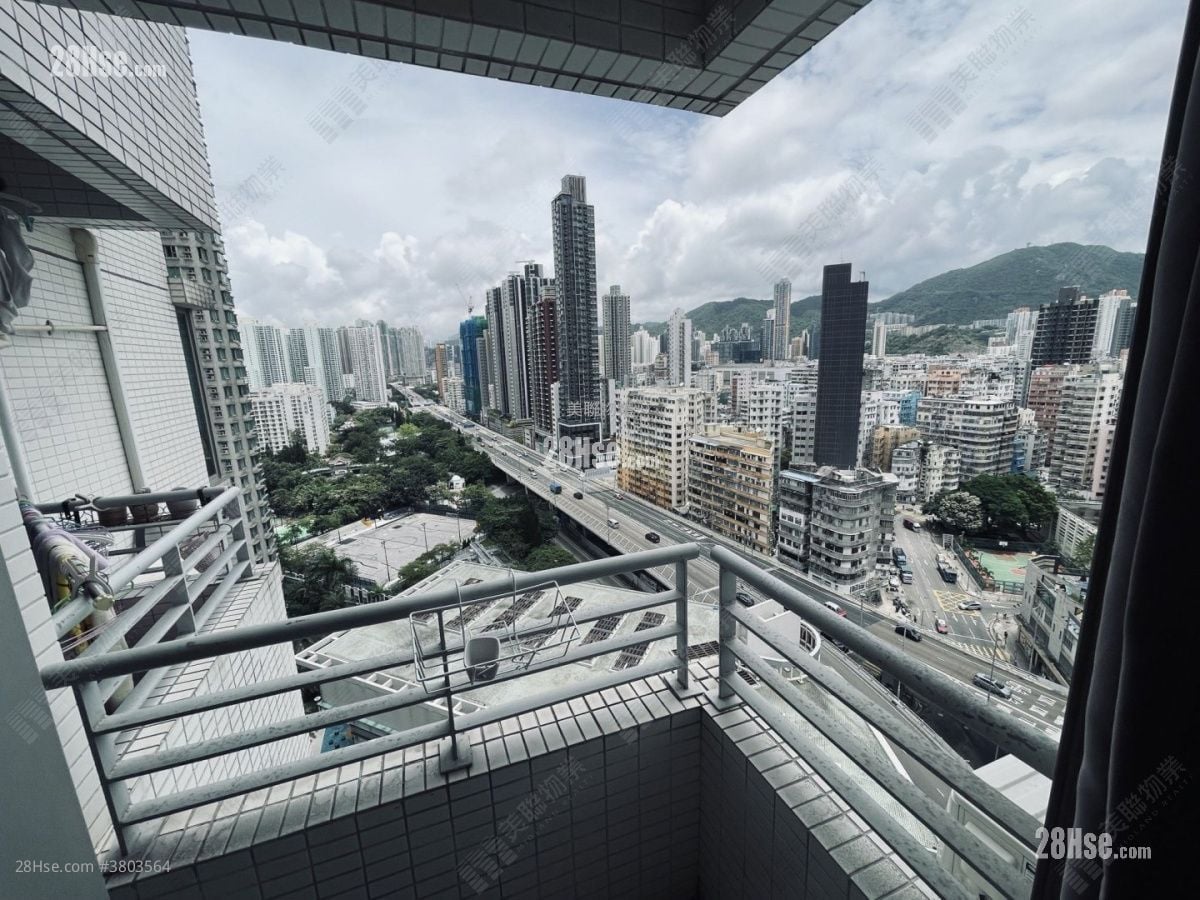 港湾豪庭 售盘 2 房 347 平方尺