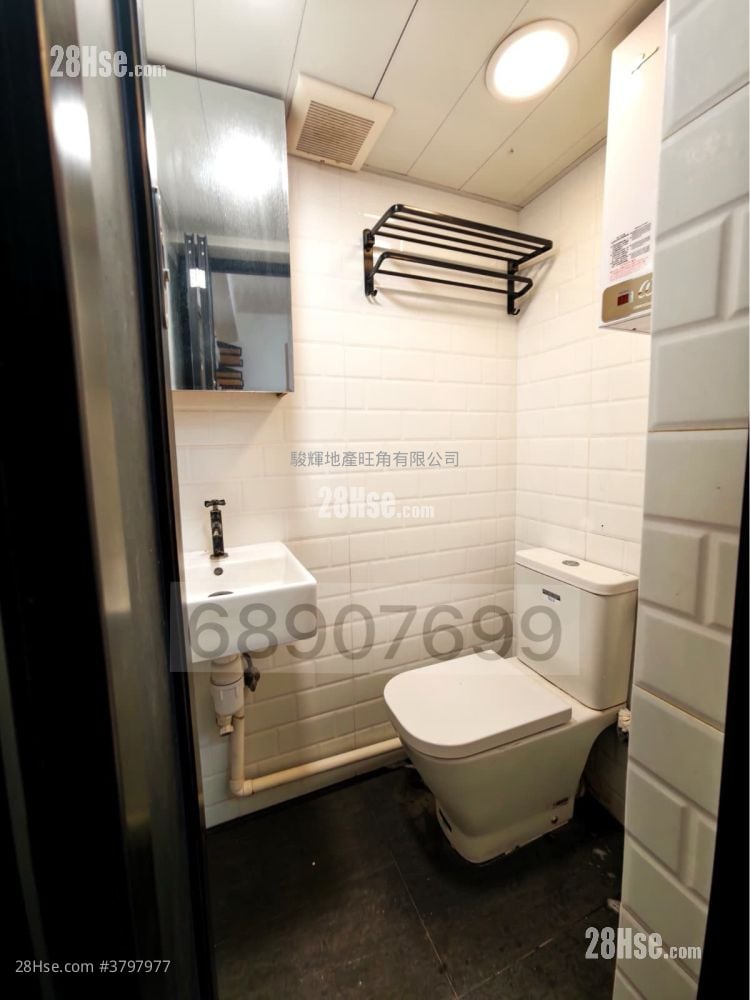 康辉大厦 租盘 2 房 , 1 浴室 210 平方尺