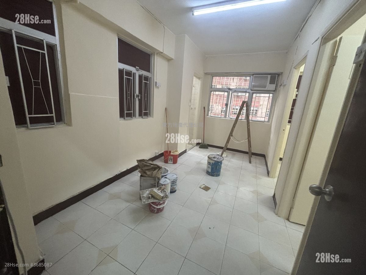 Honour Building Rental 2 Bedrooms , 1 Bathroom 287 ft²