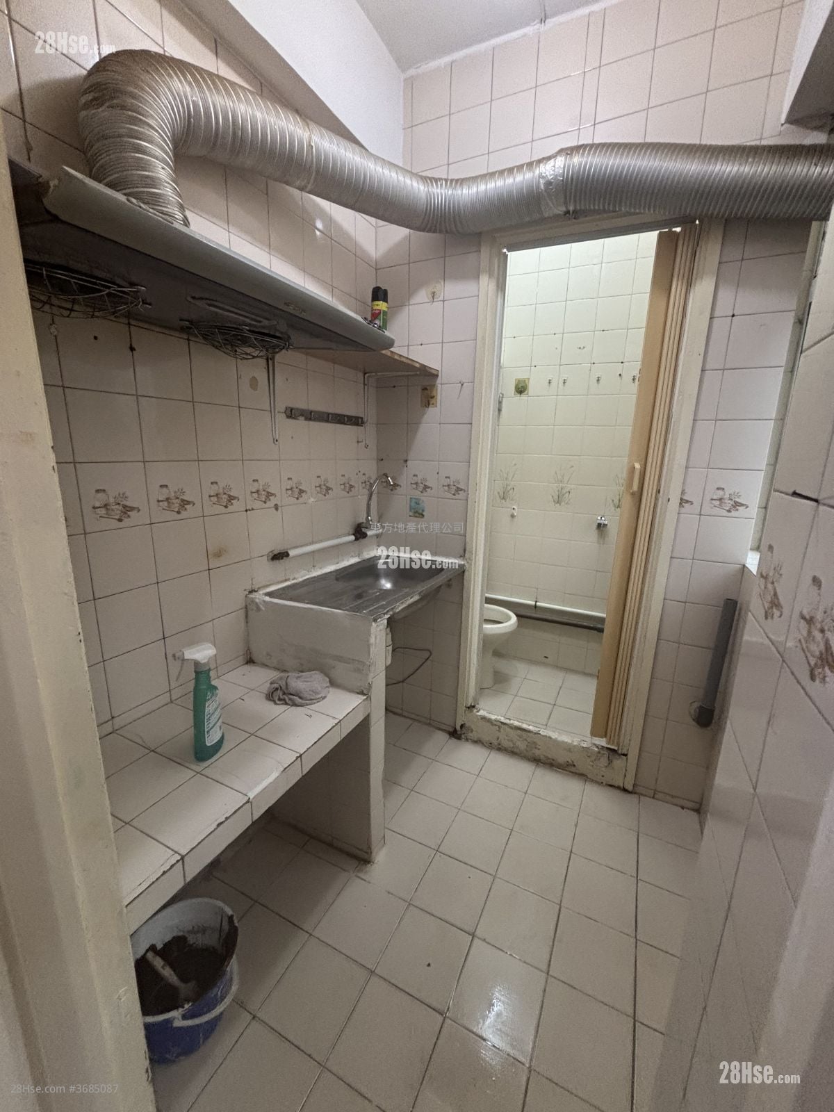 Honour Building Rental 2 Bedrooms , 1 Bathroom 287 ft²