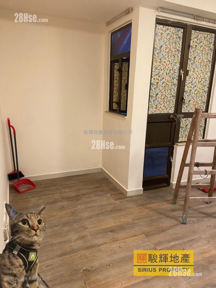 Nam Cheong Centre Sell 2 Bedrooms , 1 Bathroom 357 ft²