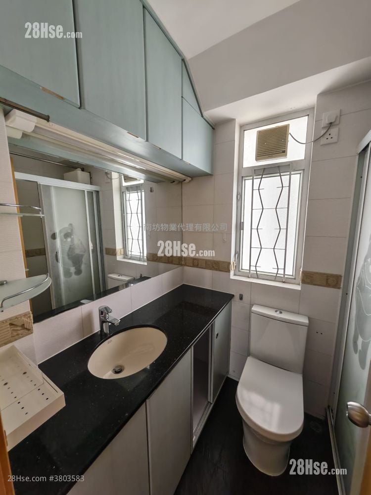 Nan Fung Sun Chuen Rental 2 Bedrooms , 1 Bathroom 391 ft²