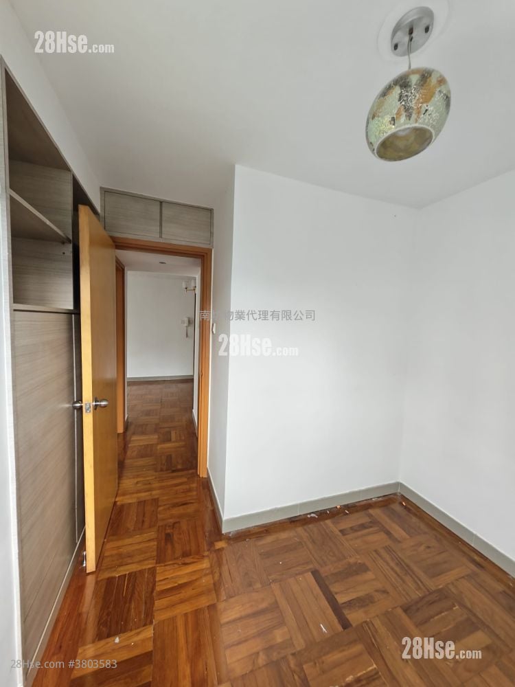 Nan Fung Sun Chuen Rental 2 Bedrooms , 1 Bathroom 391 ft²