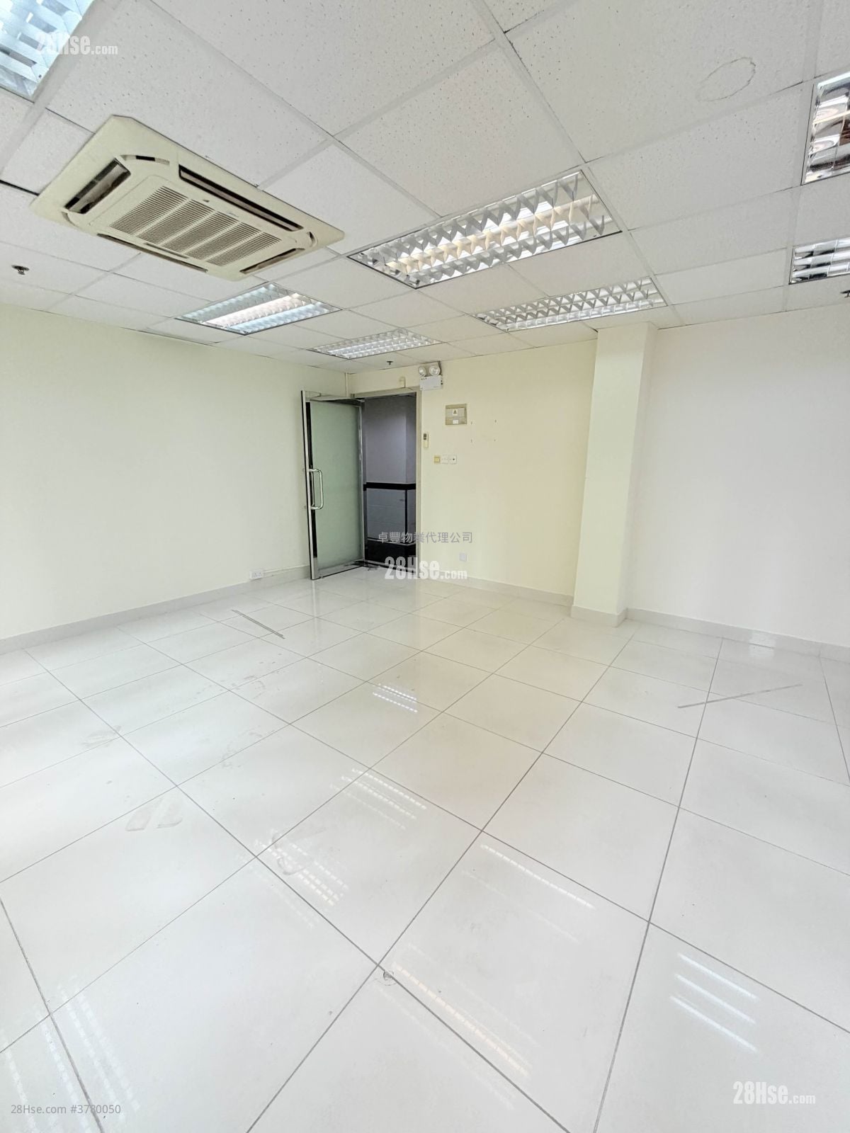 益大工业大厦 租盘 开放式间隔 300 平方尺