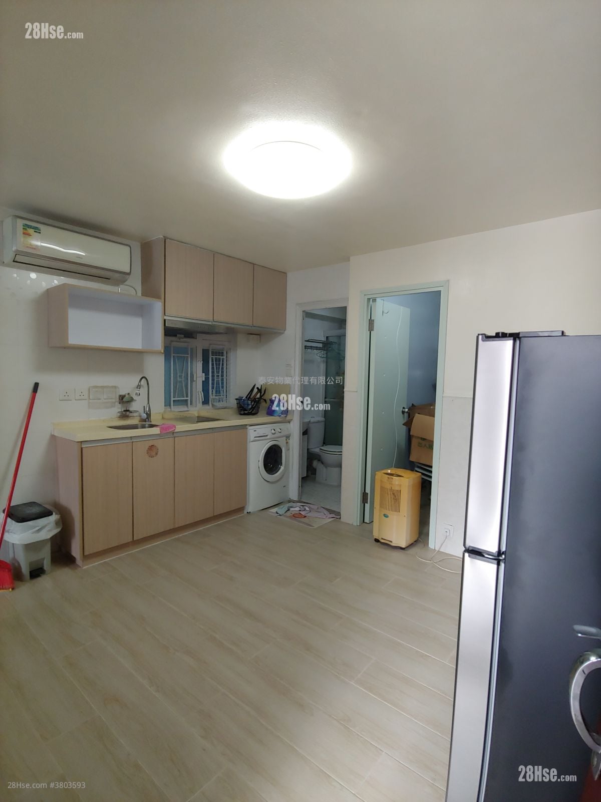 村屋 售盘 2 房 , 1 浴室