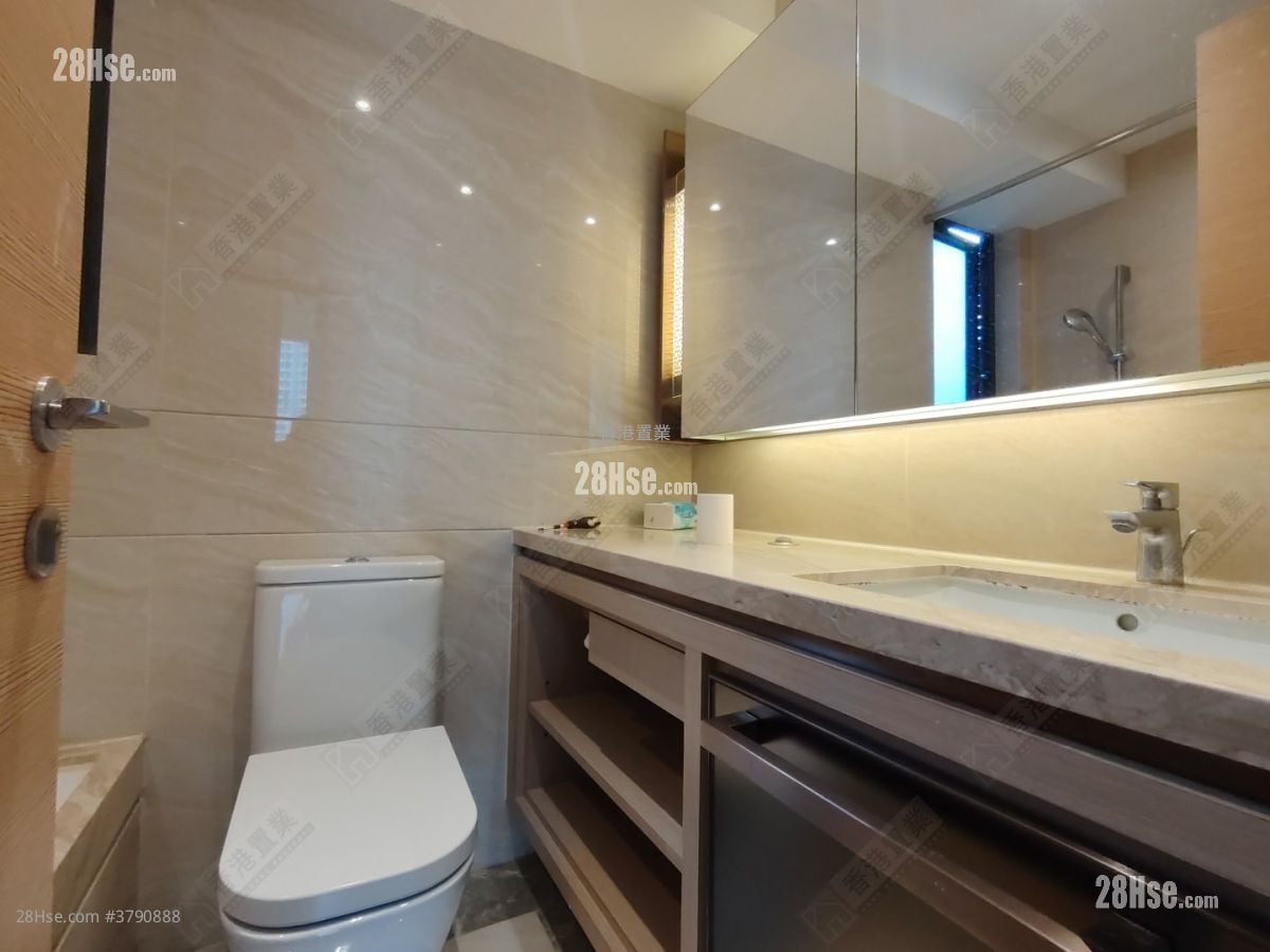 天寰 租盘 3 房 , 2 浴室 640 平方尺