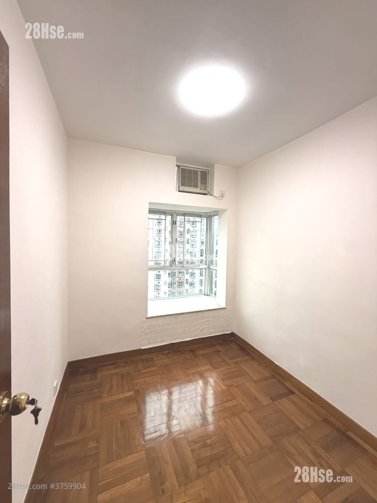 Discovery Park Sell 3 Bedrooms , 2 Bathrooms 647 ft²