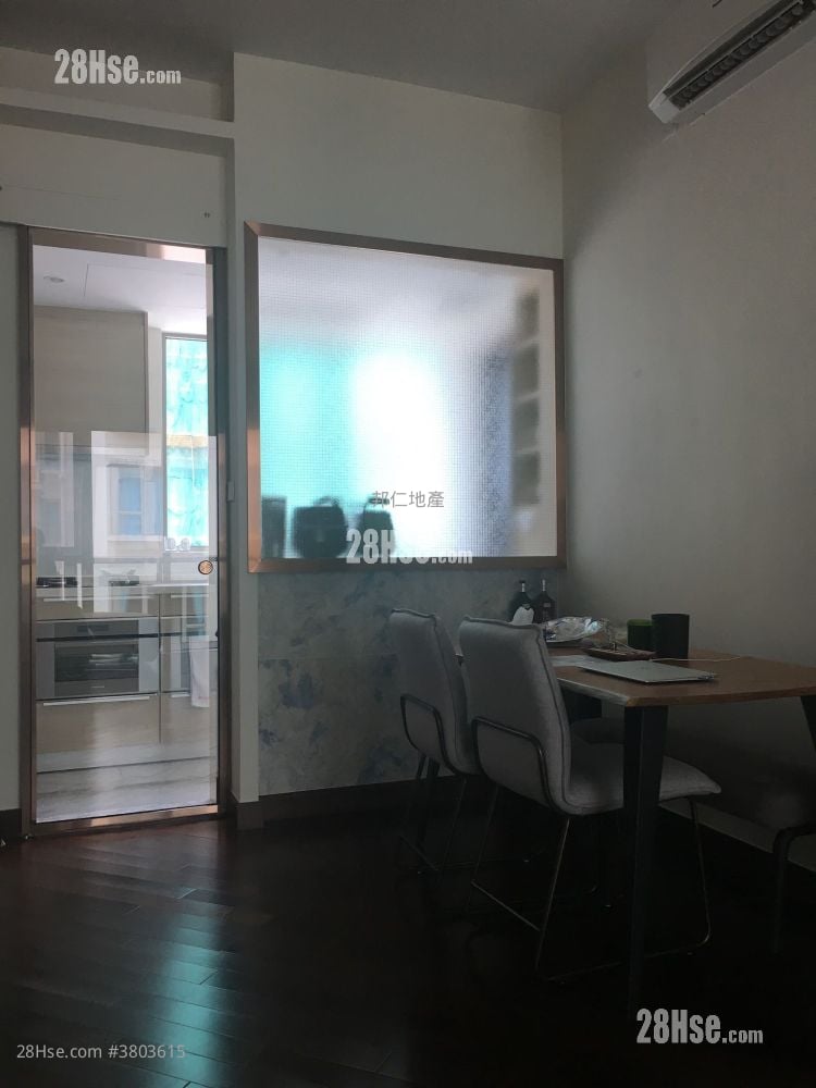 逸珑湾 售盘 2 房 , 2 浴室 736 平方尺