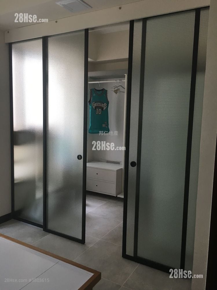 逸珑湾 售盘 2 房 , 2 浴室 736 平方尺