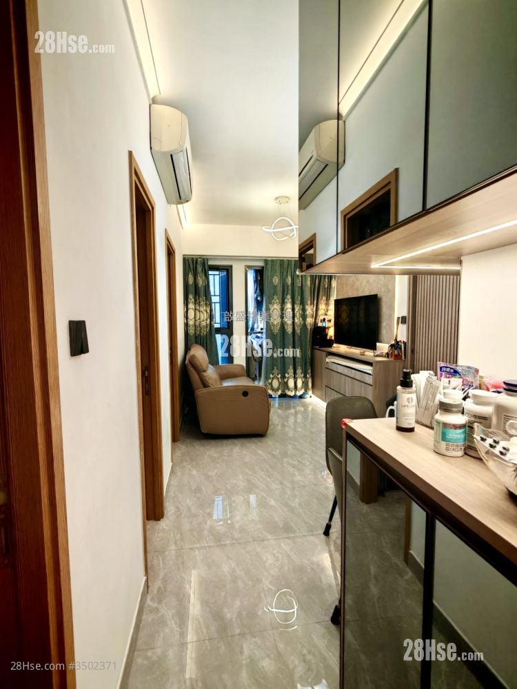 Victoria Skye Sell 2 Bedrooms , 1 Bathroom 504 ft²