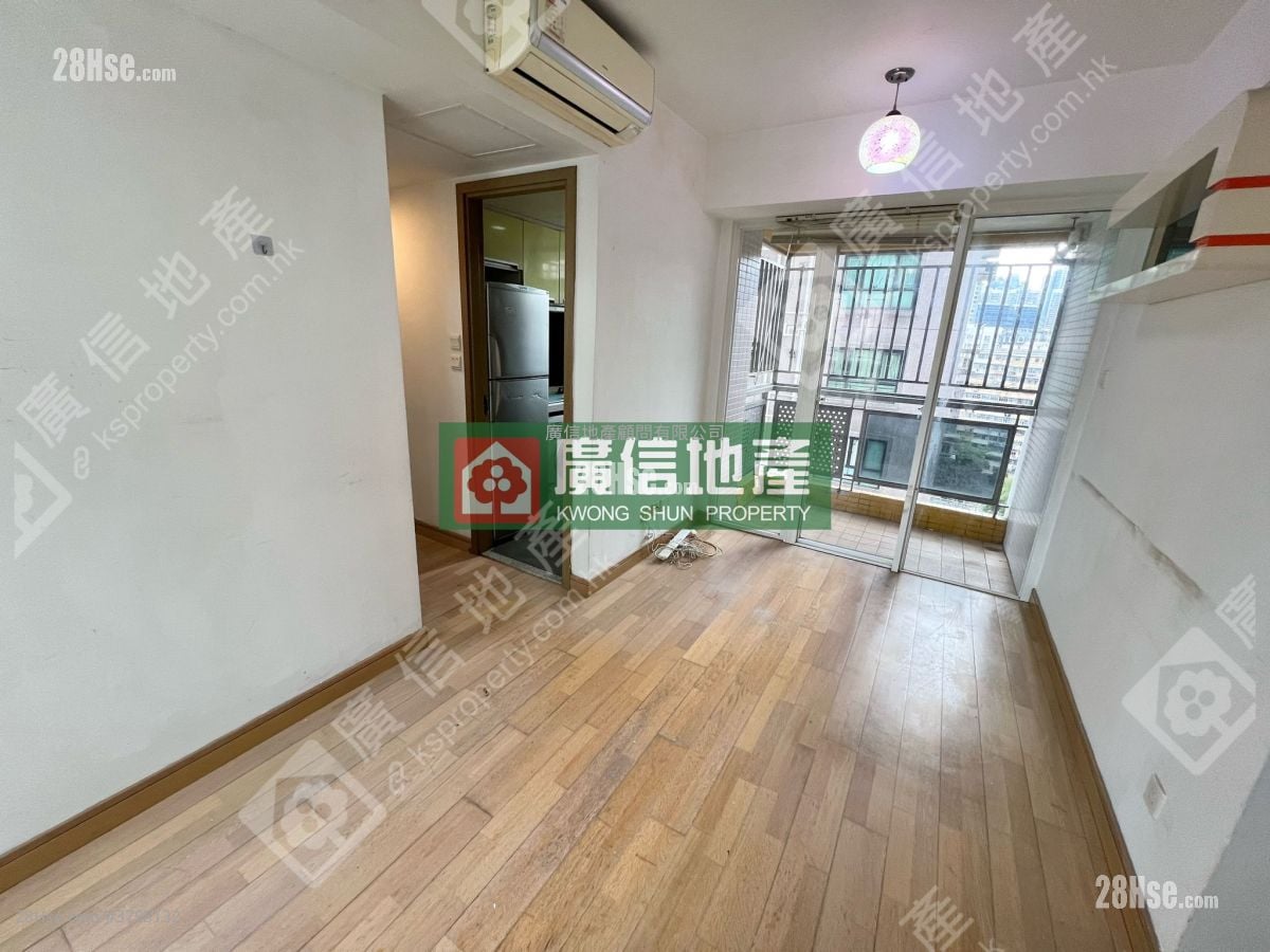 Metroregalia Rental 3 Bedrooms , 1 Bathroom 464 ft²