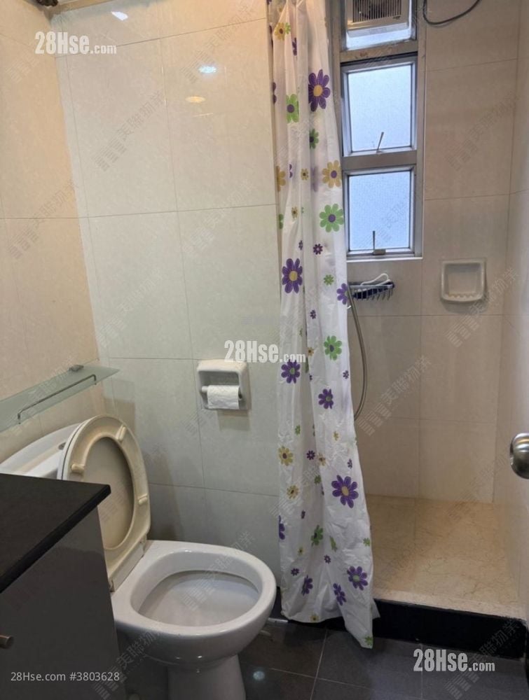 Serenity Place Rental 3 Bedrooms , 2 Bathrooms 604 ft²