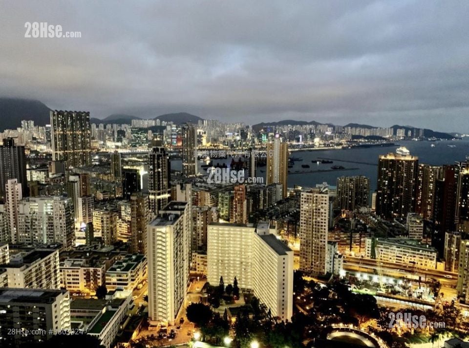 Kwun Tak Court Sell 3 Bedrooms , 1 Bathroom 443 ft²