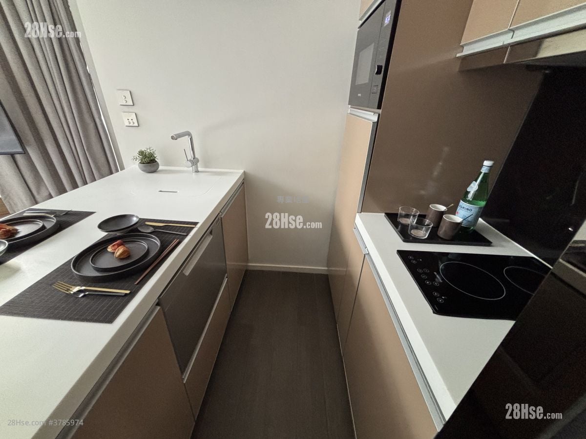 Queen's Cube 租盘 开放式间隔 , 1 浴室 307 平方尺