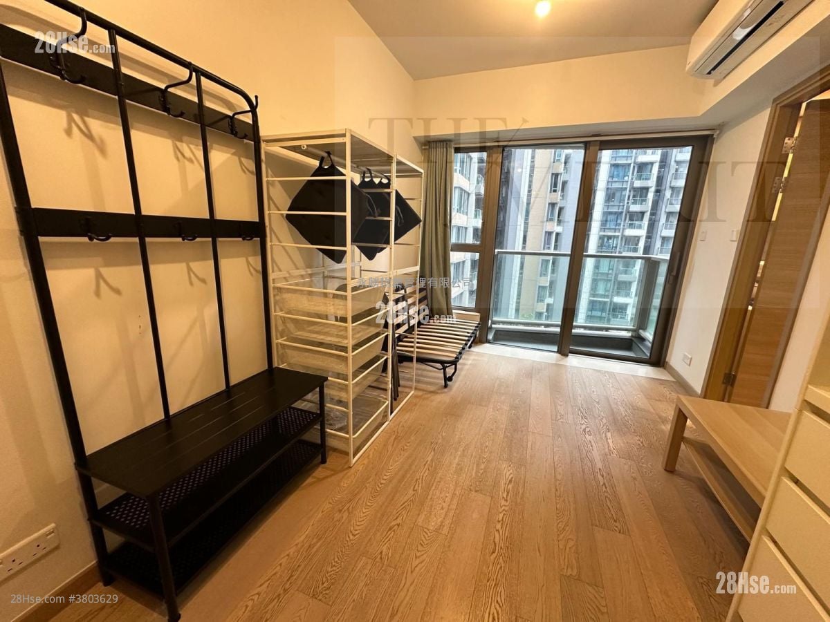 Solaria Rental Studio , 1 Bathroom 249 ft²