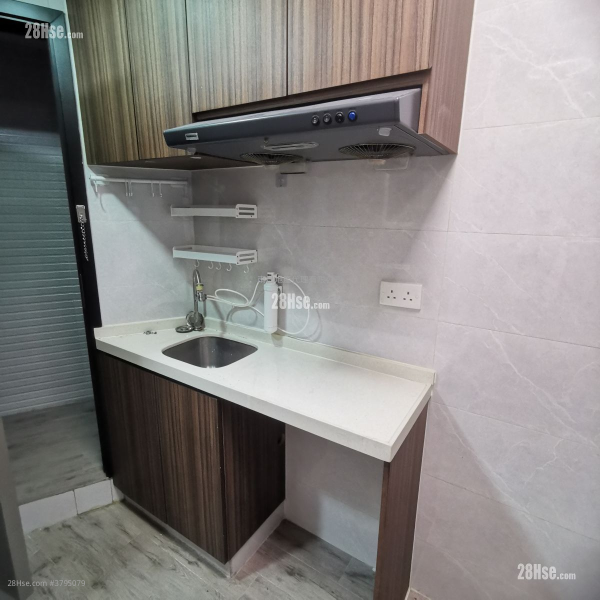 单幢楼房 租盘 1 房 , 1 浴室 150 平方尺