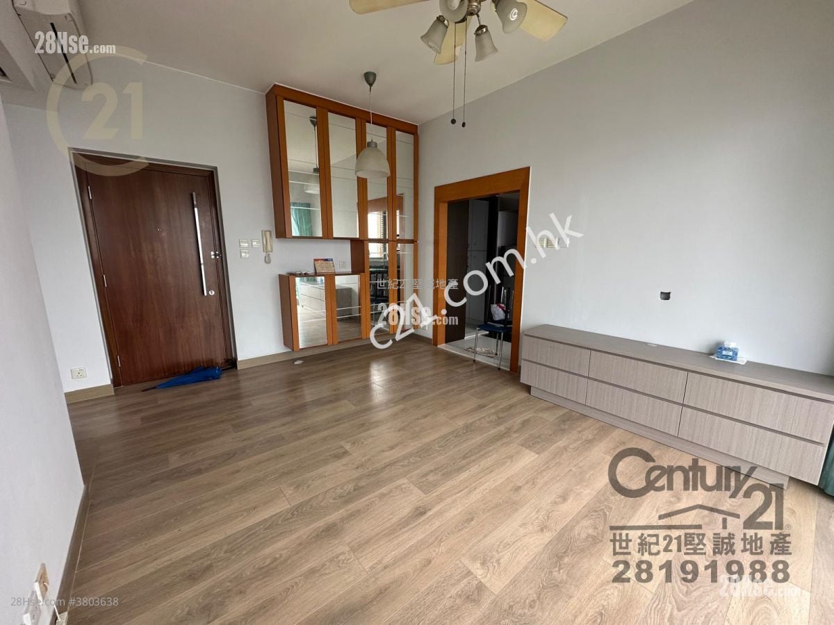 怡峰 租盘 2 房 , 2 浴室 590 平方尺