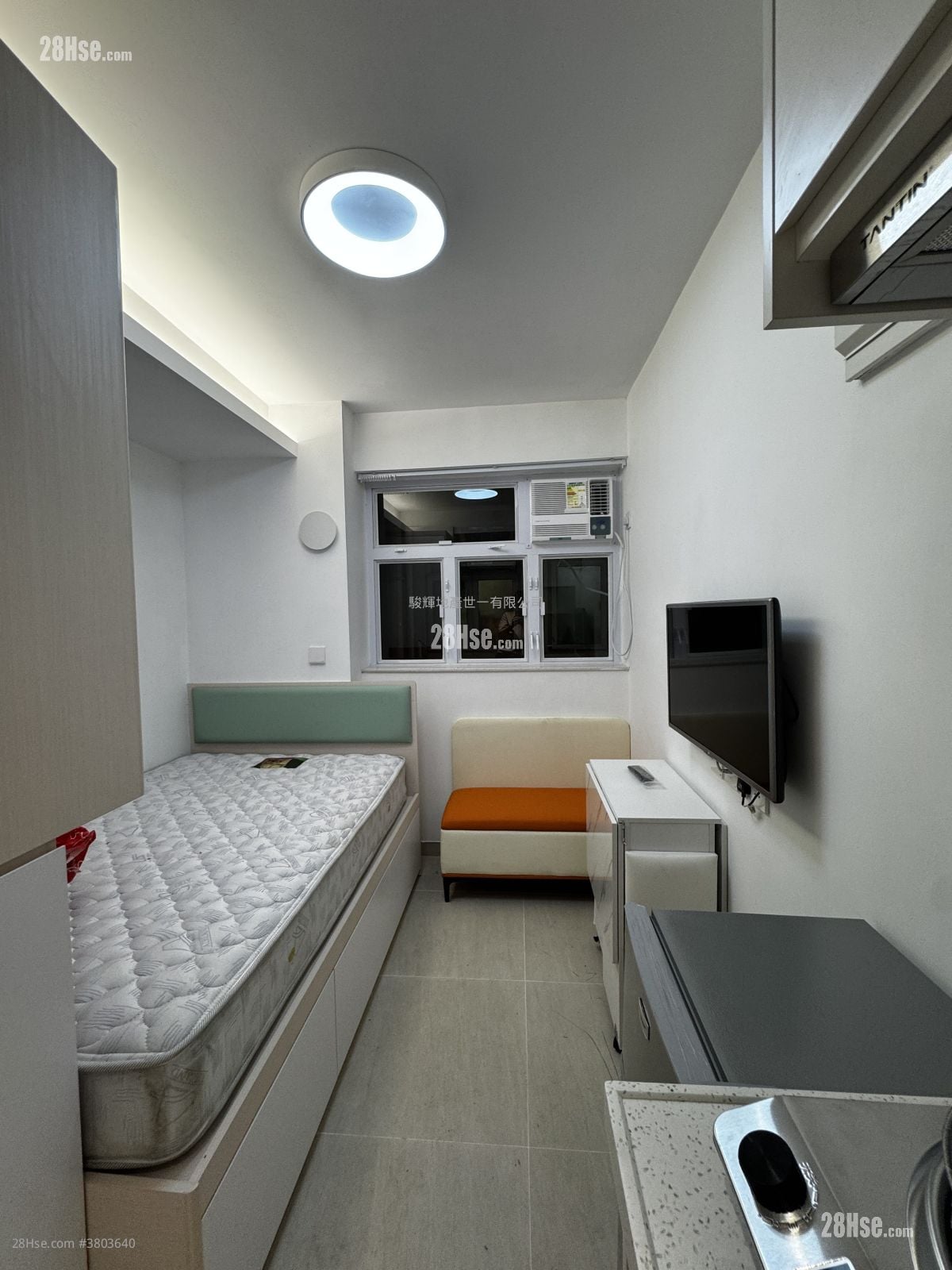 Man Ying Building Rental Studio , 1 Bathroom 565 ft²