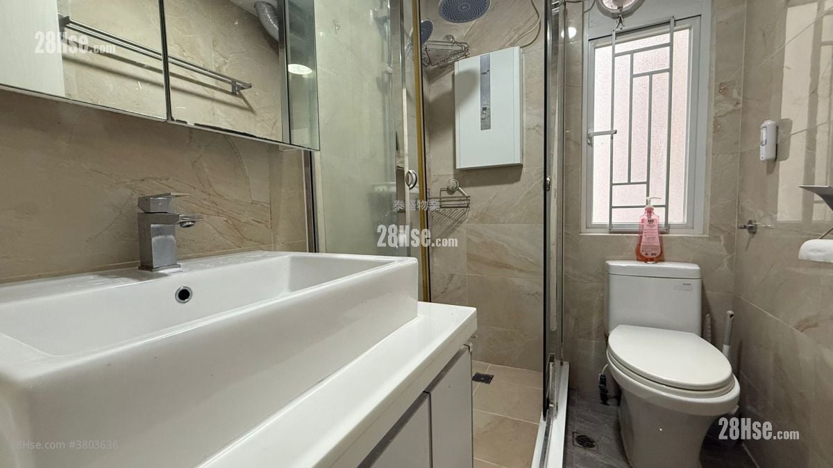 Sun Sing Centre Rental 1 Bedroom , 1 Bathroom 353 ft²