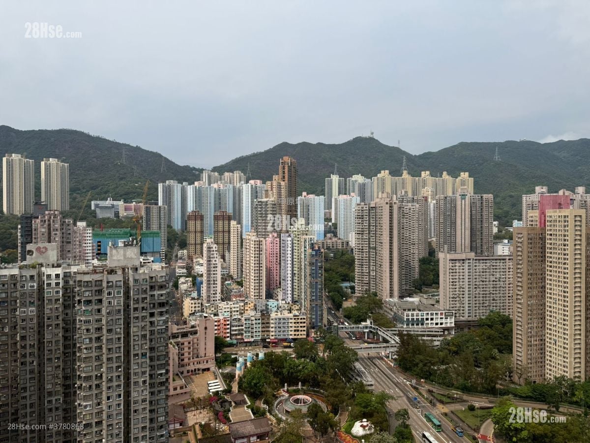 Lions Rise Sell 2 Bedrooms 567 ft²