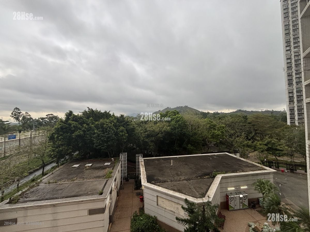 Kingswood Villas Sell 3 Bedrooms , 2 Bathrooms 623 ft²