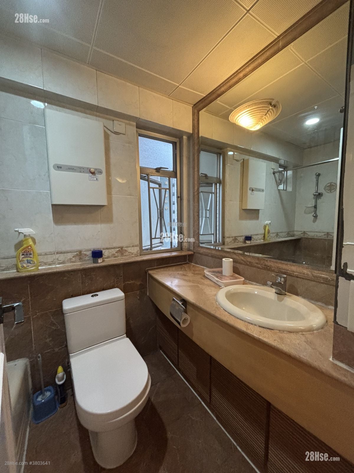 Kingswood Villas Sell 3 Bedrooms , 2 Bathrooms 623 ft²