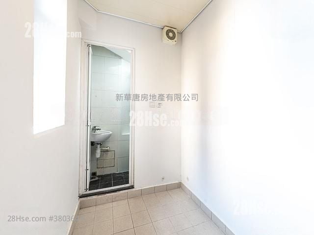 No.2 Park Road Rental 3 Bedrooms , 2 Bathrooms 848 ft²