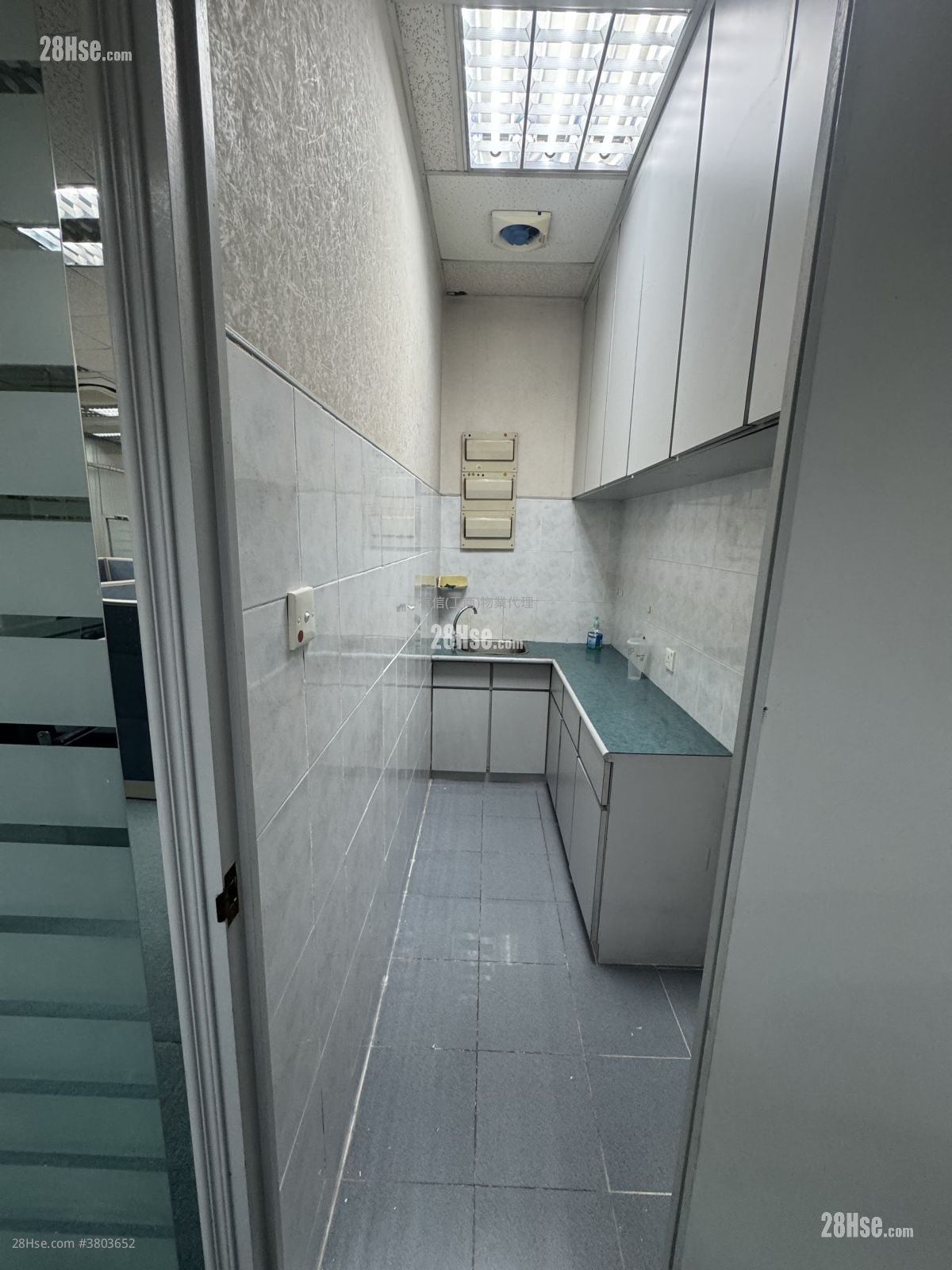 时运中心 租盘 1,196 平方尺