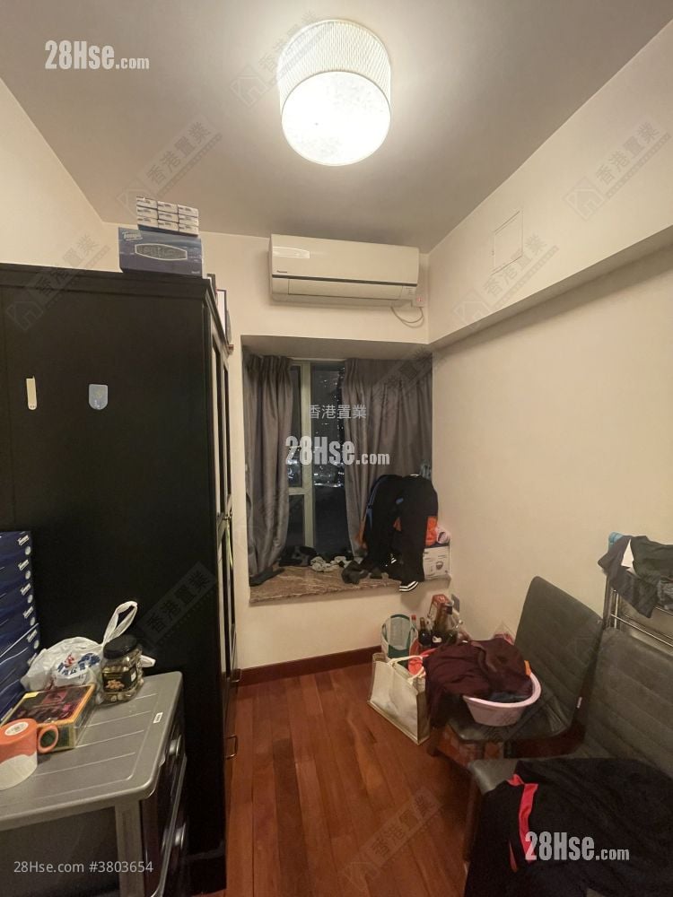 The Victoria Towers Sell 2 Bedrooms 457 ft²