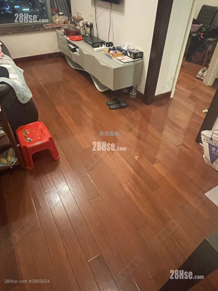 The Victoria Towers Sell 2 Bedrooms 457 ft²