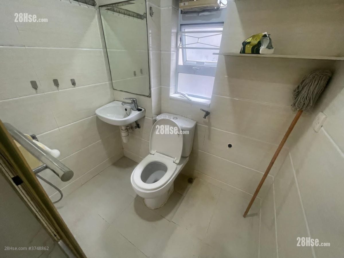 Eastland Towers Rental 3 Bedrooms , 1 Bathroom 421 ft²