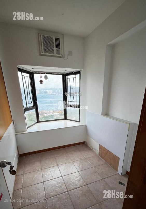 Connaught Garden Rental 2 Bedrooms , 1 Bathroom 340 ft²