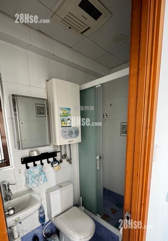 Connaught Garden Rental 2 Bedrooms , 1 Bathroom 340 ft²