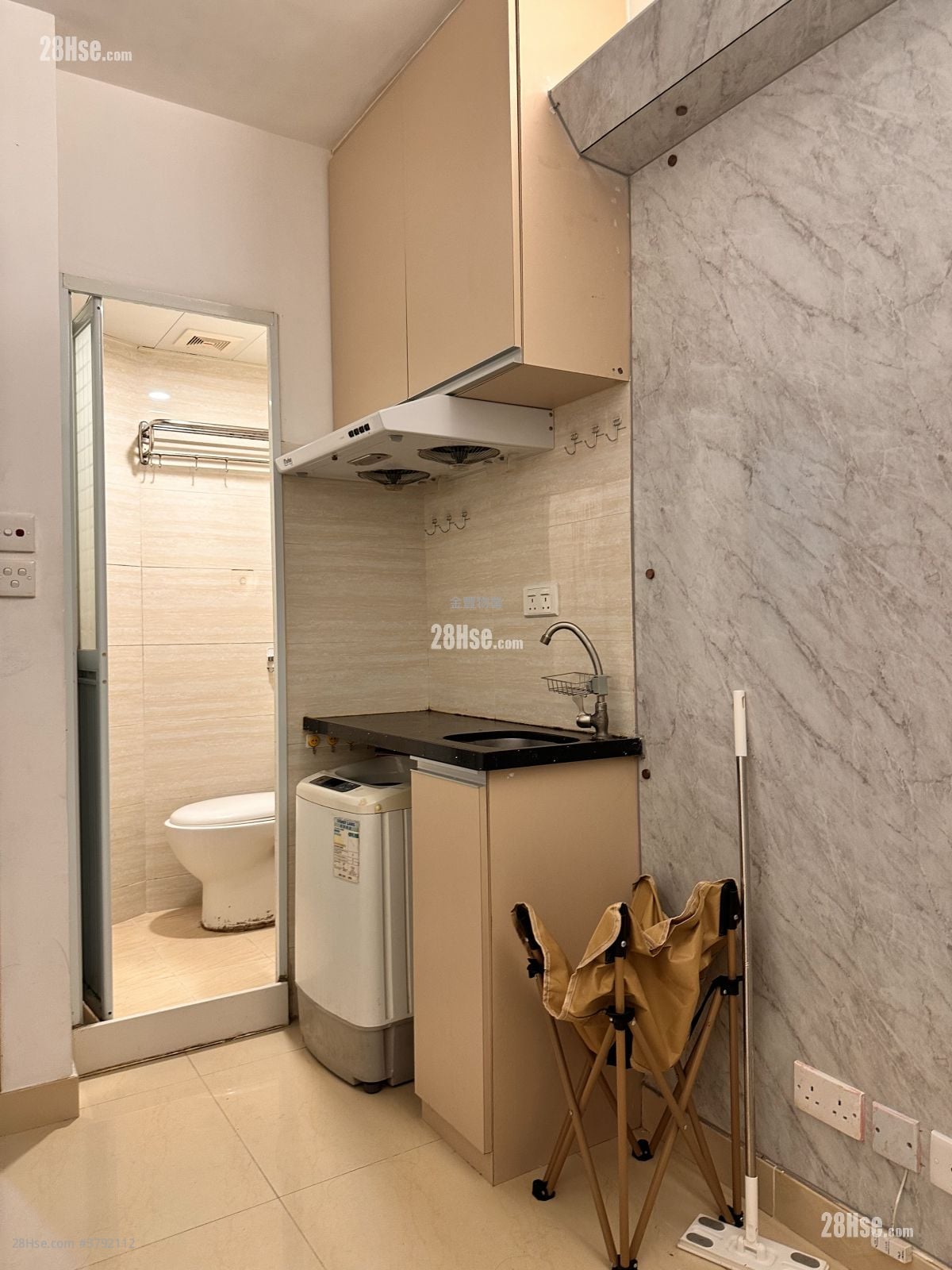 东海大厦 租盘 开放式间隔 , 1 浴室 100 平方尺