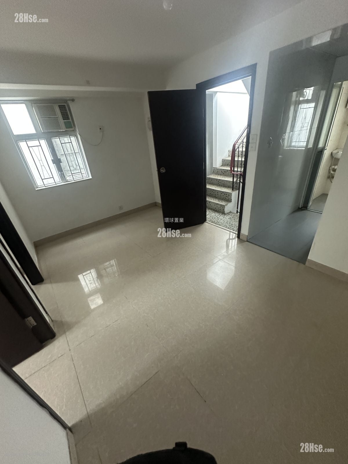 Fanling Wai Rental 2 Bedrooms , 1 Bathroom 320 ft²