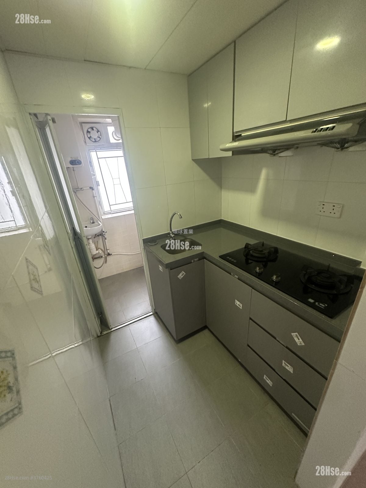 Fanling Wai Rental 2 Bedrooms , 1 Bathroom 320 ft²