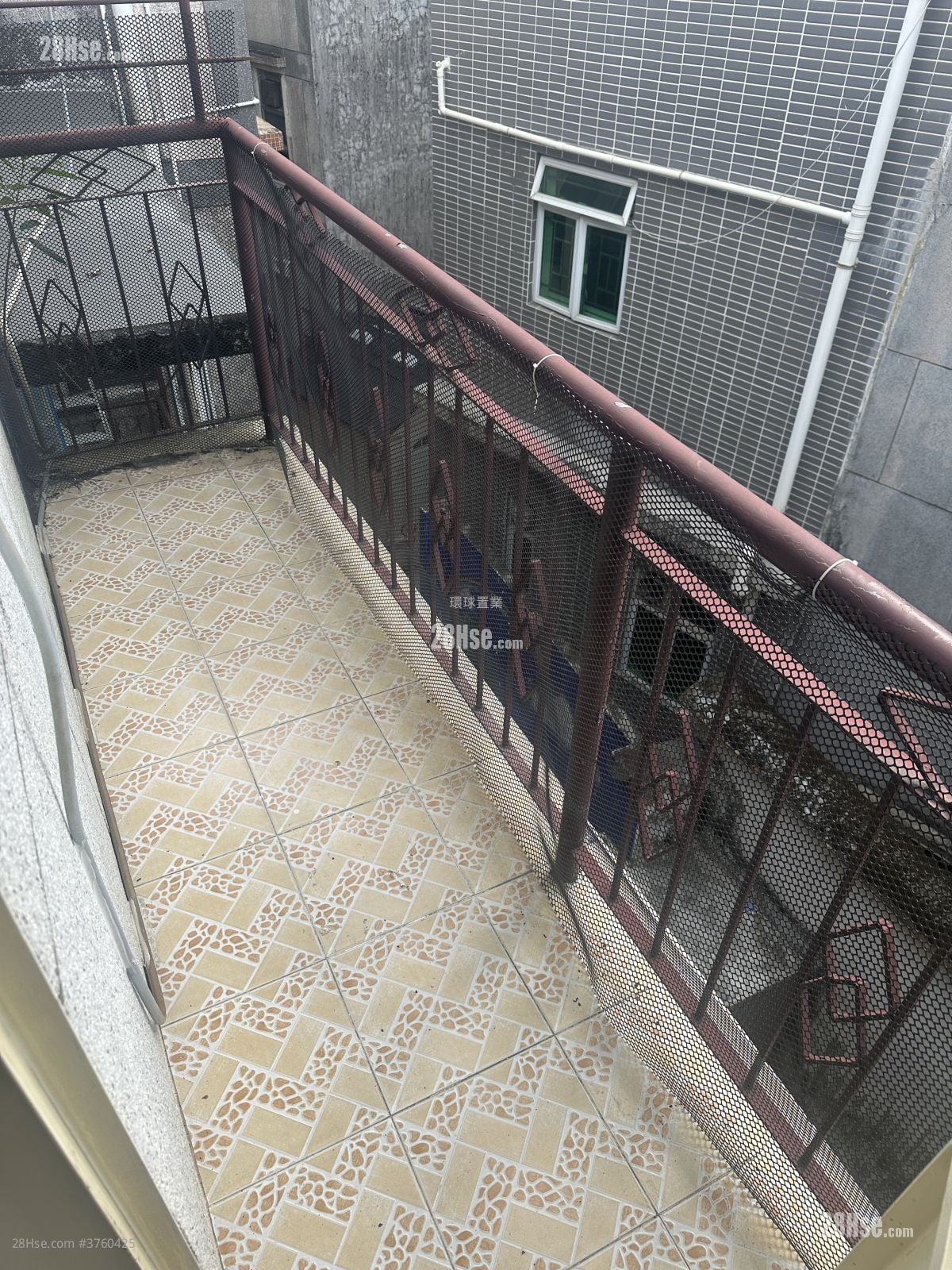 Fanling Wai Rental 2 Bedrooms , 1 Bathroom 320 ft²