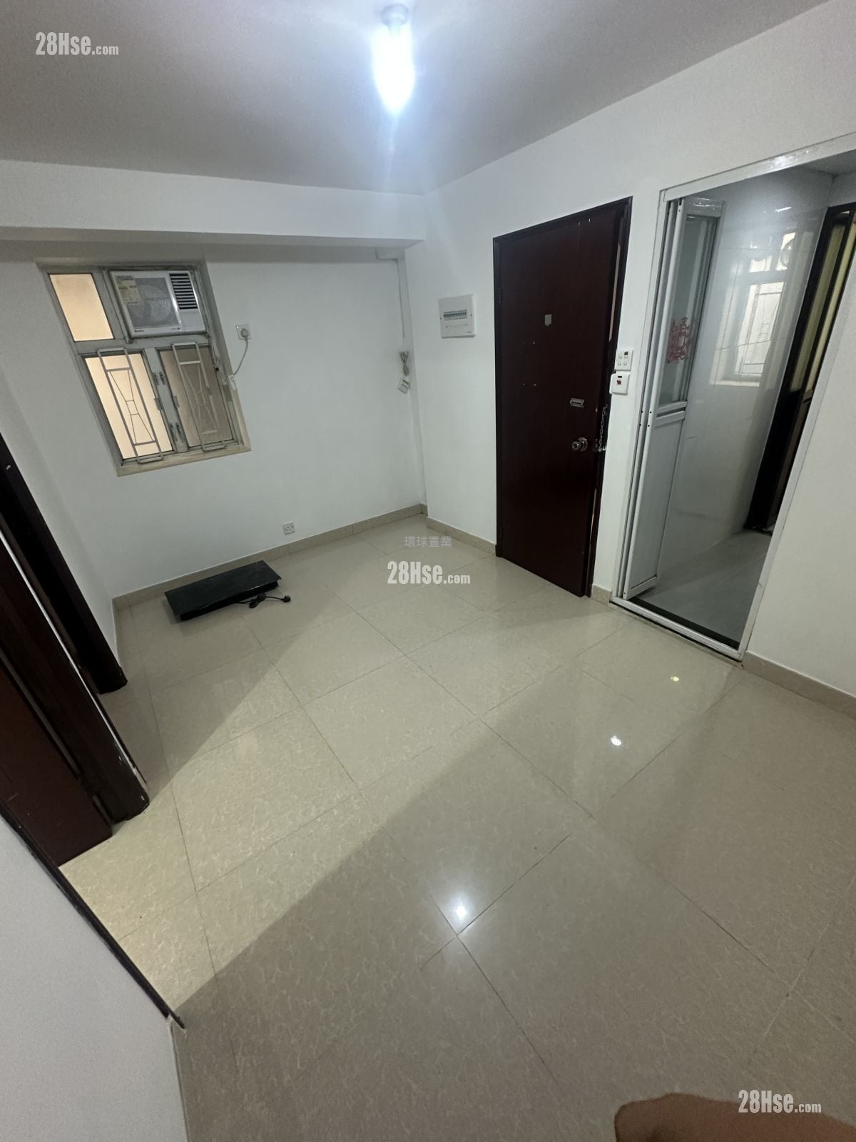 Fanling Wai Rental 2 Bedrooms , 1 Bathroom 320 ft²