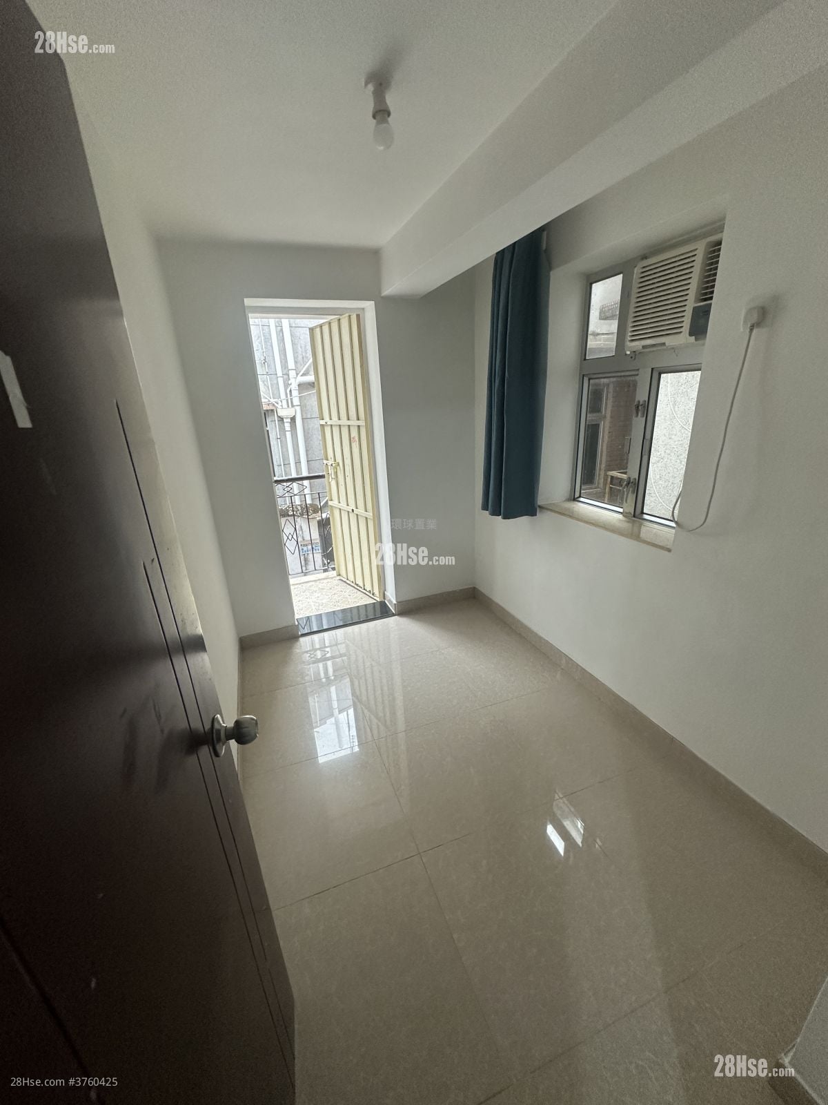 Fanling Wai Rental 2 Bedrooms , 1 Bathroom 320 ft²