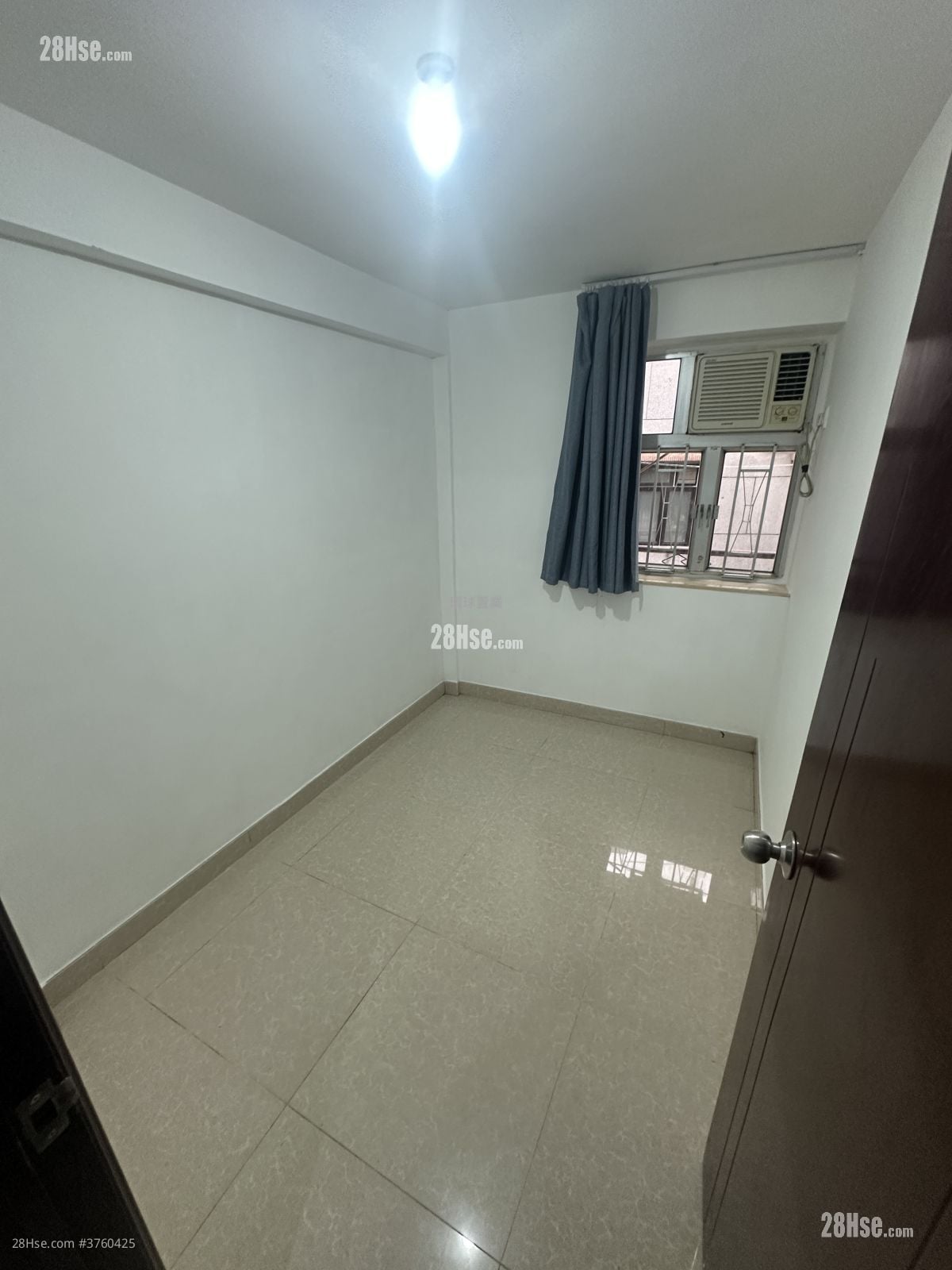 Fanling Wai Rental 2 Bedrooms , 1 Bathroom 320 ft²